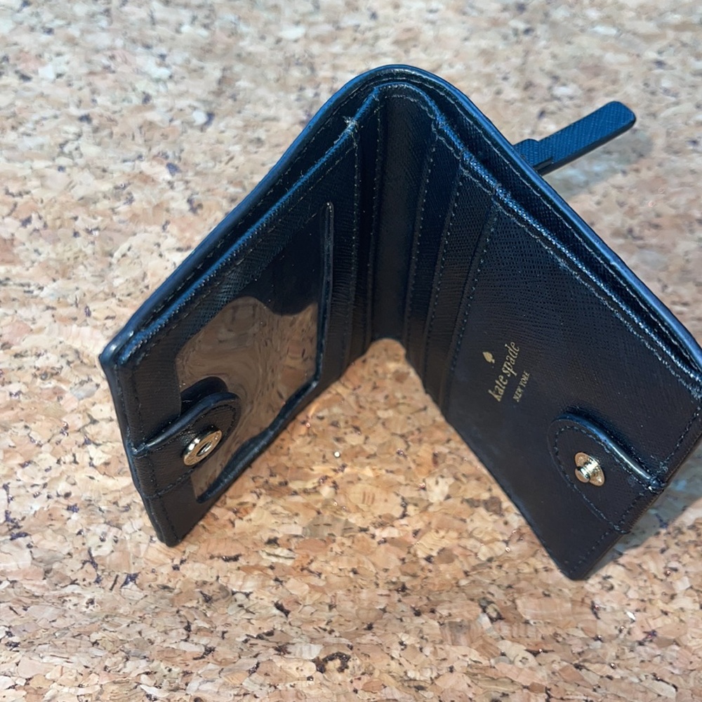 Kate Spade Black mini Wallet EUC - Picture 5 of 10